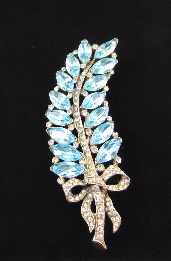 Vintage Signed Staret Feather Brooch Pin in Aqua M