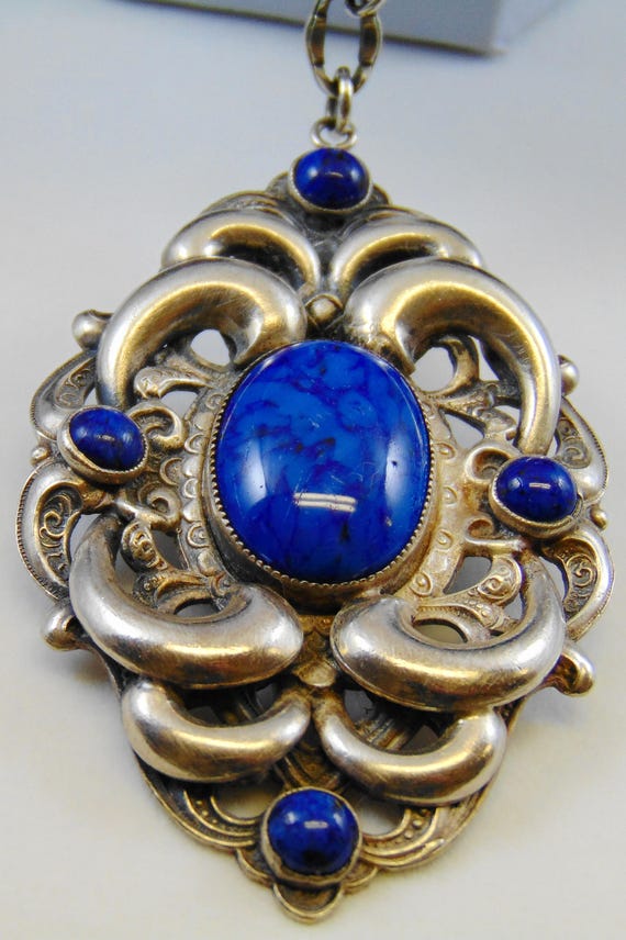 Faux Lapis Medallion Style Pendant necklace