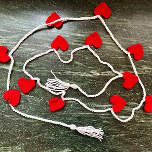 8-Foot Heart Garland Crochet Pattern - DIY Love for Any Occasion - Instant Download