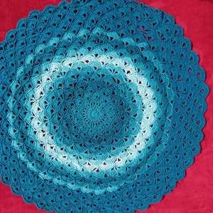 Yarn Blanket, Hand Made Throw, Circular Shells Afghan image 4