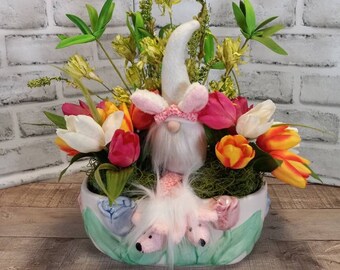 Spring gnome centerpiece, tulip centerpiece for table, spring flowers in ceramic tulip vase, gnome table arrangement