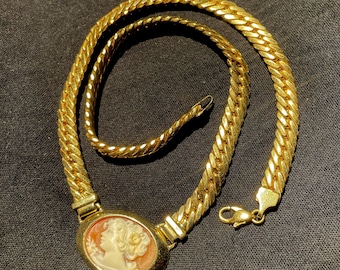 14k Solid Gold Cameo Chain Necklace