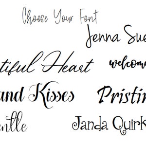 Op de afbeelding: Een verzameling van cursieve lettertypen, waaronder Amethyst, Jenna Sue, Beautiful Heart, welcome, Hugs and Kisses, Pristina, Sweetgentle en Janda Quirkygirl. Kies uw lettertype.