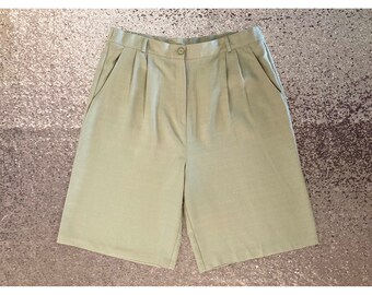 vintage pistachio green high rise pleated relaxed fit bermuda shorts size 18