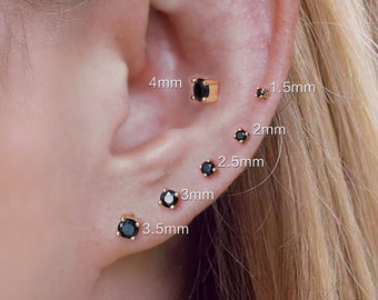 Zwarte cz stud oorbellen, kraakbeen oorbel, minimalistische oorbellen, 1,5 mm, 2 mm, piepkleine oorbellen, kleine stud oorbellen, conch stud, tragus 20g