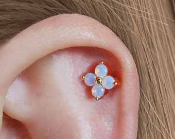 Moonstone Tiny Labret  Piercing, Four Leaf Clover Flower Conch Piercing, 16G Tragus Piercing, 18G Helix Earring, Engagement Ring, Cartilage
