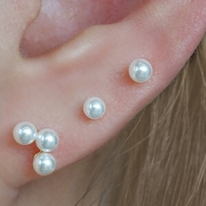 18G Pearl Cluster Stud Earrings, Conch Earrings, Natural Pearl Earrings, Bridal Gifts, Cartilage Stud, Helix Earring, Screw Back, Tragus image 8