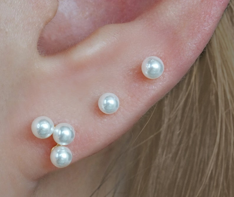 18G Pearl Cluster Stud Earrings, Conch Earrings, Natural Pearl Earrings, Bridal Gifts, Cartilage Stud, Helix Earring, Screw Back, Tragus image 8