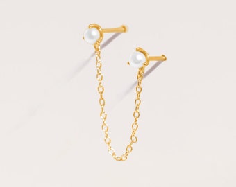 double pearl stud earrings, chain stud earrings, double piercings, threader earrings, chain double studs, pearl earrings, pearl piercings