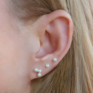18G Pearl Cluster Stud Earrings, Conch Earrings, Natural Pearl Earrings, Bridal Gifts, Cartilage Stud, Helix Earring, Screw Back, Tragus image 7