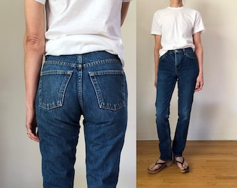 1990s vintage Gap slim straight leg jeans 90s mid rise denim XS 26 W
