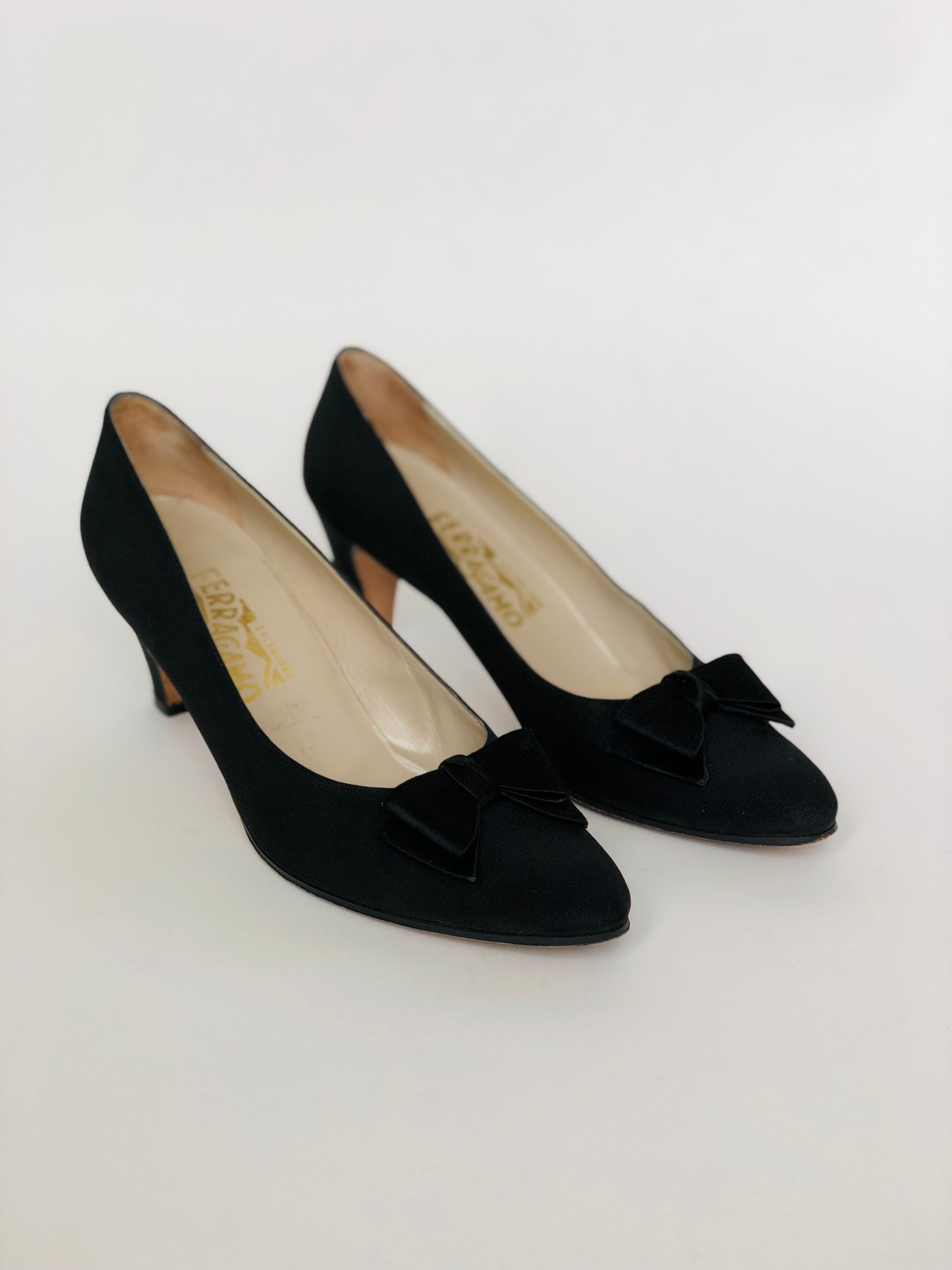 1980s Vintage Salvatore Ferragamo Black Silk Bow Pumps 80s