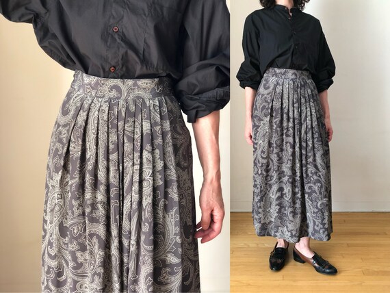 Gray skirt 90s hotsell