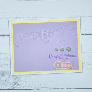 carte de voeux - félicitations bébé violet