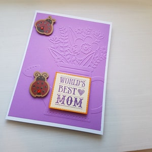 Carte de fête des mères - fleurs et coccinelles