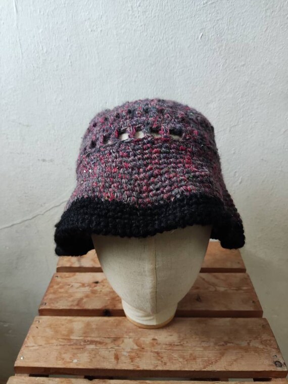 Vintage Crochet Bucket Hat: Retro Acrylic Knit Fashion - Etsy display picture 3