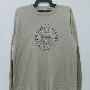 Seton Hall University Long Sleeve T- Shirt University College Apparel Size L south orange New Jersey Men Women