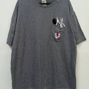 Vintage Warner Bros BUGS BUNNY Gestreiftes Looney tunes Besticktes Shirt Cartoon Bowling 90s Fashion Retro Gr. L