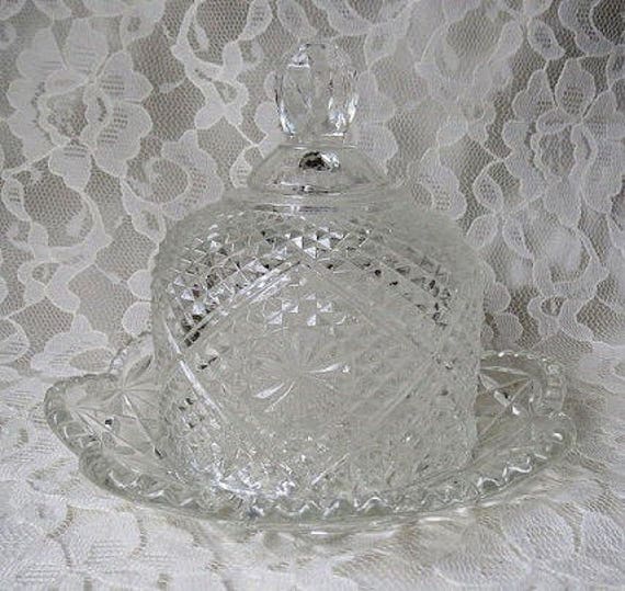 Vintage Butter Dish Avon Server with Cloche Dome Round Clear Pressed Glass Lid Star and Diamond Pattern, Dining & Entertaining
