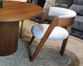 Stoel MIA Massief Hout drie poten Modern Minimalistisch Retro Scandi