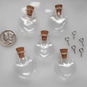 Mini Glass Heart Bottles Clear Potion Perfume Cork Vial Wish Pendant for Necklace with Bails, Fillable DIY 5 Pcs Valentines Day Gift