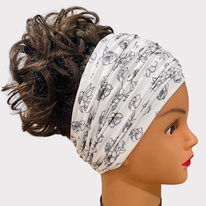 Floral Scrunch Headband, Extra Wide Headband,  Nurse Headband, Boho Headband, Buttons Headband, wide Headband, Black/White
