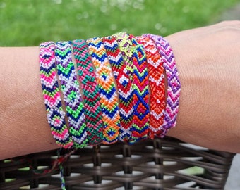 Friendship bracelets, omega Bracelet,Handmade,Party Favors,Hippie Bracelets,Macrame Bracelets,Best Friend Gift,Woven Bracelets,Summer