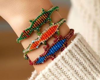 Beaded Lizard Bracelet – Handmade Gecko Animal Wristband Gift
