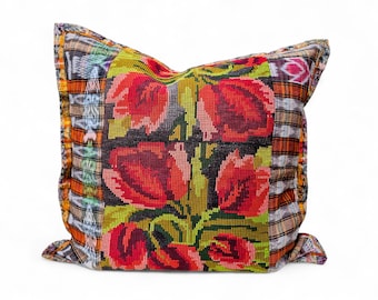 Handwoven Guatemalan Huipil Cushion Cover – Bright Floral Pillow Case – Colourful Boho Throw Pillow  – Fair Trade Ethnic Decor - Boho Decor