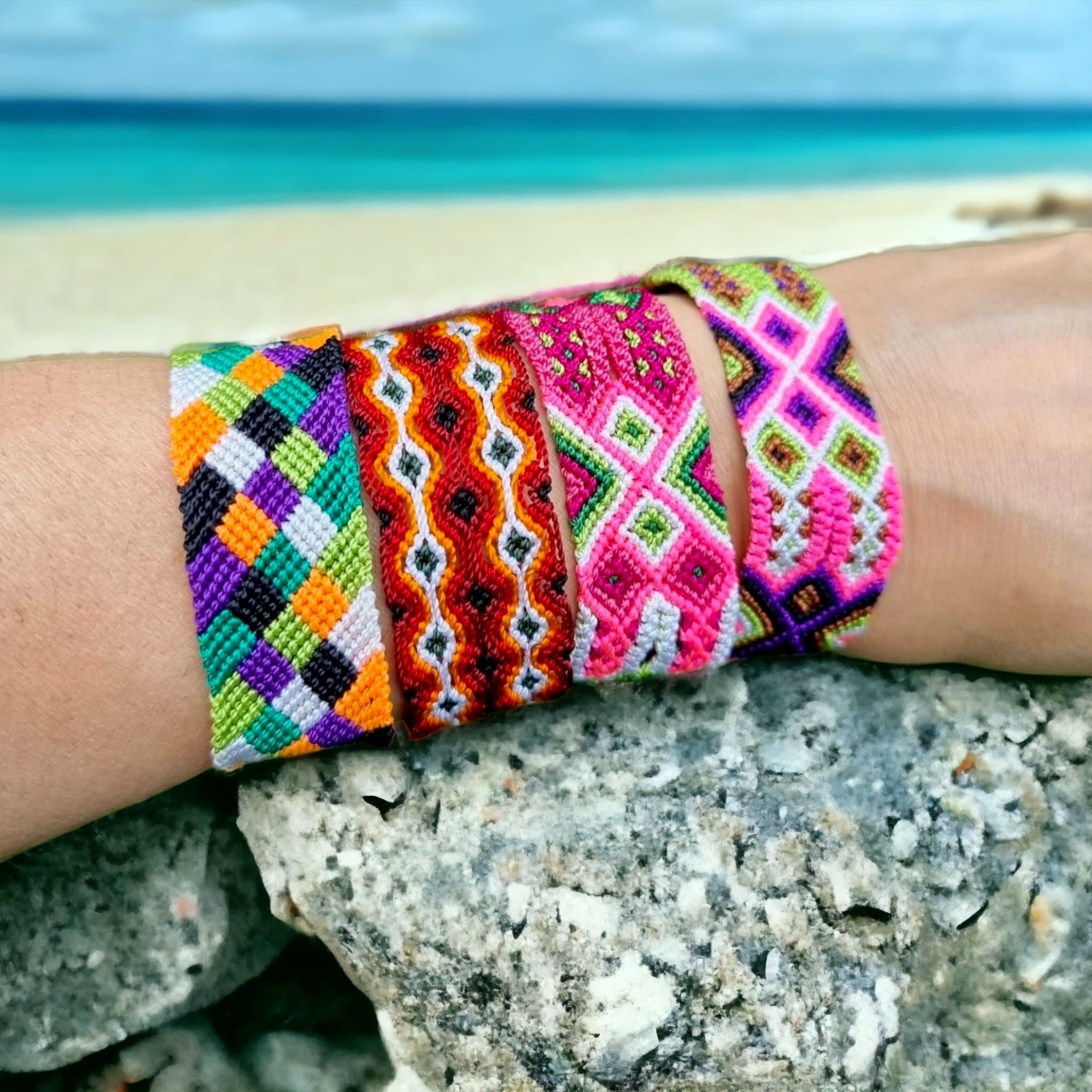 Pulseras de amistad-Pulsera de cuentas de semillas-Cuentas de mano-Regalo  de mejor amigo-Pulsera de patrón-Pulsera delgada-Corbata en pulsera-Boho-Regalo-Tribal  -  España