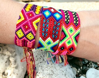 Boho Pulseras de Tela, Hilo ajustable, Pulsera de la Amistad Amigas,  Pulseras Mujer Cuerda, Pulsera Surf Hombres y Mujeres 