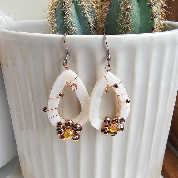 Teardrop Earrings, Mother of Pearl and Crystal, Floral Brown Daisy Design
