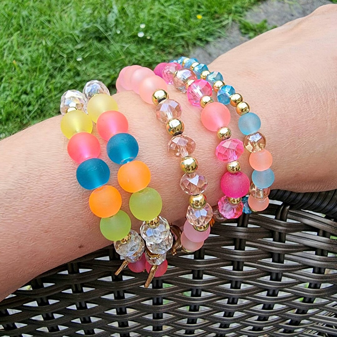 Glass bead charm bracelets discount