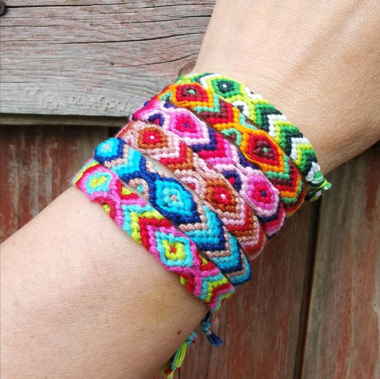 Thin Round Friendship Bracelets Handmade Cotton Woven String Wholesale  Quantity