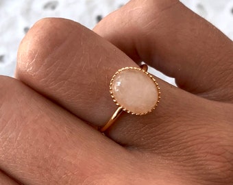 Golden women's ring with fine gold rose quartz stone / Adjustable gold ring / Adjustable ring