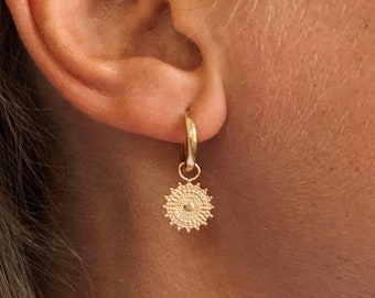 Boucles d'oreilles plaqué or pendentif rond soleil / Boucles d'oreilles pendantes / Dormeuses