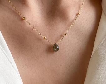 Delicate labradorite teardrop pendant necklace / Minimalist women's necklace with stainless steel chain and natural stone / Gift for women