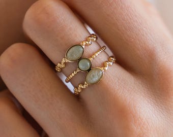 Women's stainless steel ring with oval aventurine natural stone / gold-plated adjustable double ring, water resistant