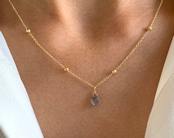 Fine labradorite stone pendant necklace / Minimalist women&#39;s necklace with stainless steel chain / Women&#39;s gift