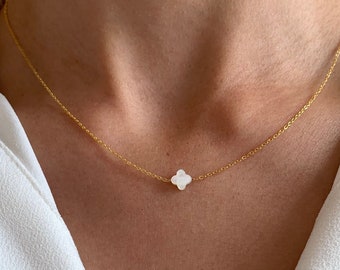 Stainless steel necklace with white mother-of-pearl clover pendant / Women's fine chain necklace