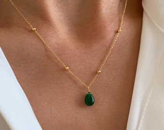 Collier fin pendentif pierre verte / Collier femme minimaliste chaine acier inoxydable