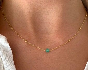 Fine green Agate stone pendant necklace / Minimalist women's necklace with fine stainless steel chain / Women's gift