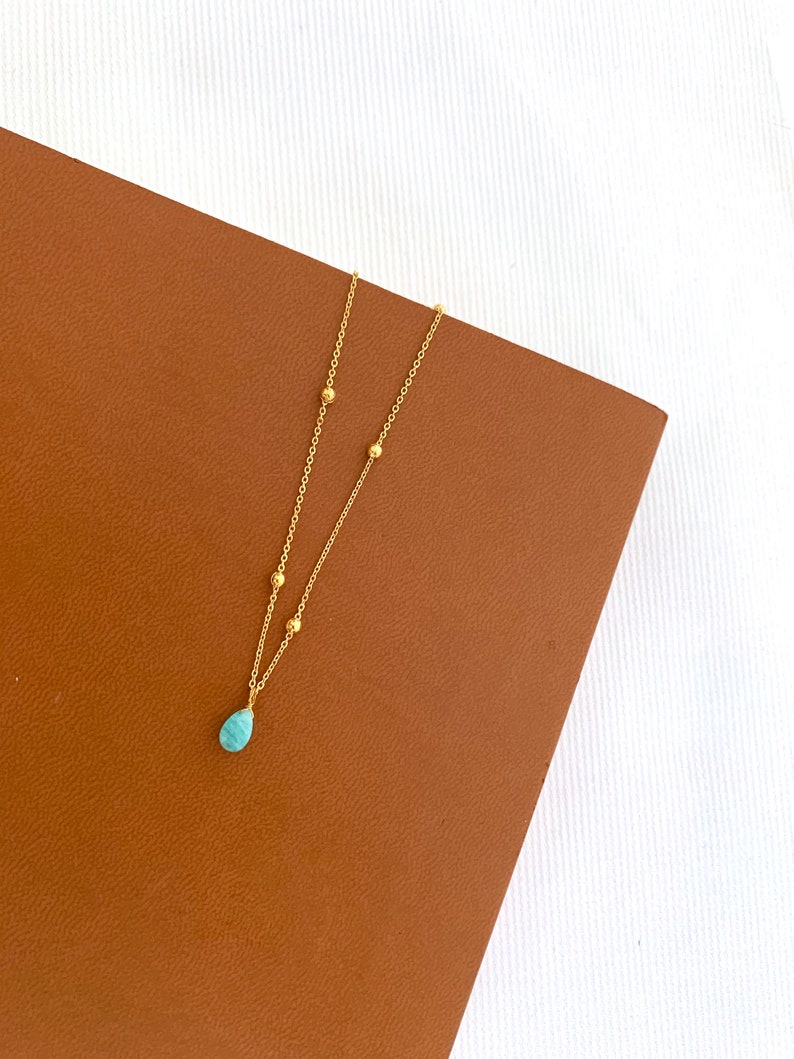 Collier fin pendentif pierre labradorite / Collier femme minimaliste chaine acier inoxydable / Cadeau femme Amazonite