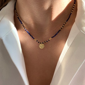 Collier pierre naturelle Tourmaline verte / Collier femme perles pendentif rond acier inoxydable Lapis Lazuli