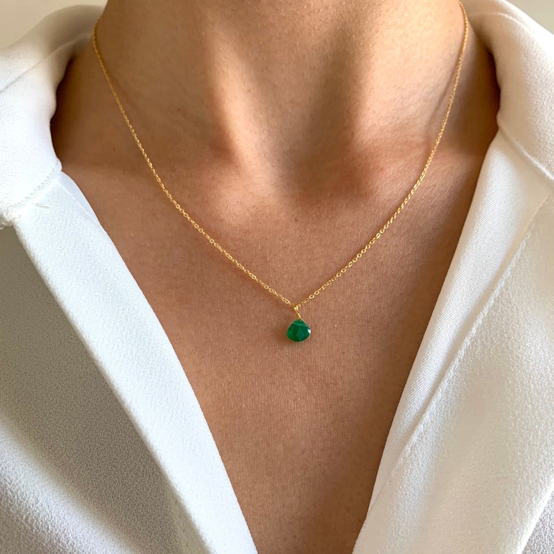 Collier fin chaine acier inoxydable pendentif pierre Agathe verte / Collier femme minimaliste chaine fine pierre naturelle goutte image 1