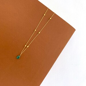 Collier fin pendentif pierre labradorite / Collier femme minimaliste chaine acier inoxydable / Cadeau femme Agate verte