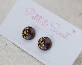 Brown stud earrings, Gold leaf earrings, Fall jewelry, Autumn earrings brown, Glitter earrings gift for her, Chocolate brown resin studs