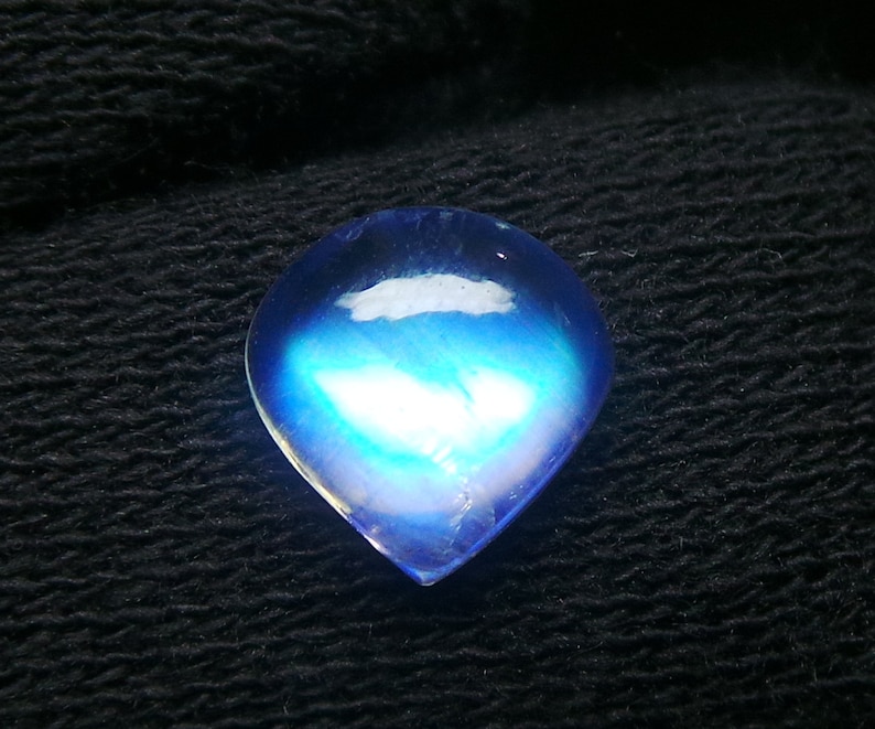 Heart Rainbow Moonstone Cabochon loose Gemstone Blue Fire