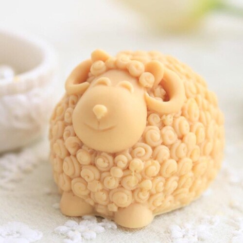 Liobelon Sheep Mold, 3D Sheep Silicone Mold Sheep-Shape Candle Mold Farm Animal Resin Molds, Sheep Chocolate Fondant Mold, Cute Animal Cake Topper Making Tool For Candy Dessert Ice Cube Baking (A