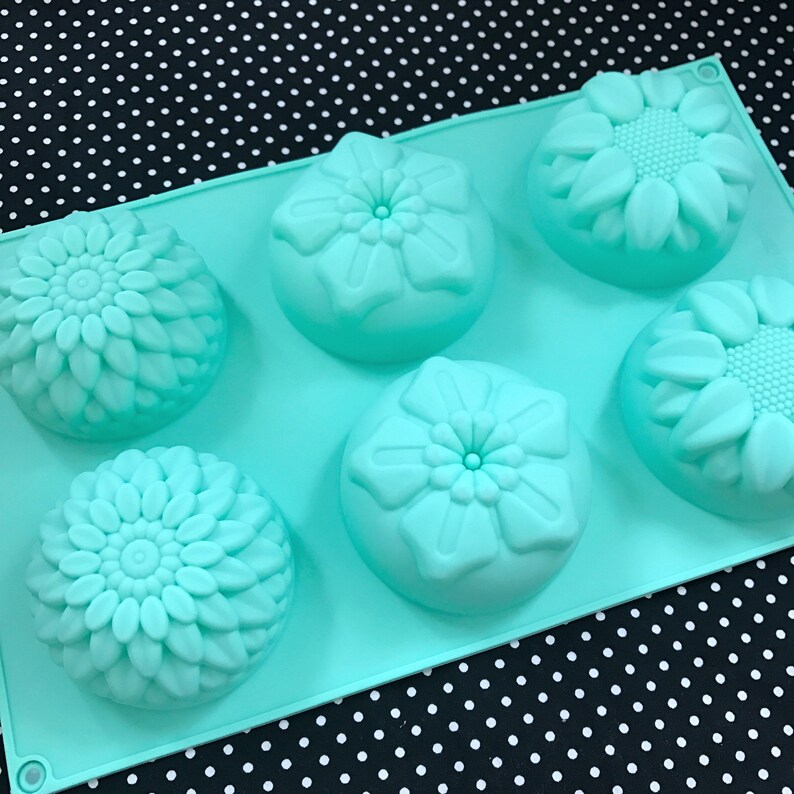 6 cavities Flower silicone soap mold bear soap mold silicone molds flower plaster mold Ice mold silicone mold resin mold candle mold